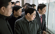 中央農村工作領導小組副組長袁純清來食品廠